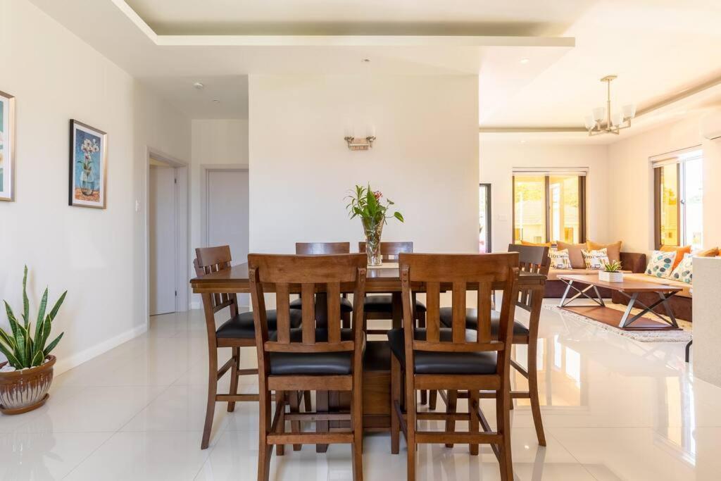 Sun Shine Luxury Villas 2 Bedroom Pool & Gym Ocho Rios St Ann Екстериор снимка